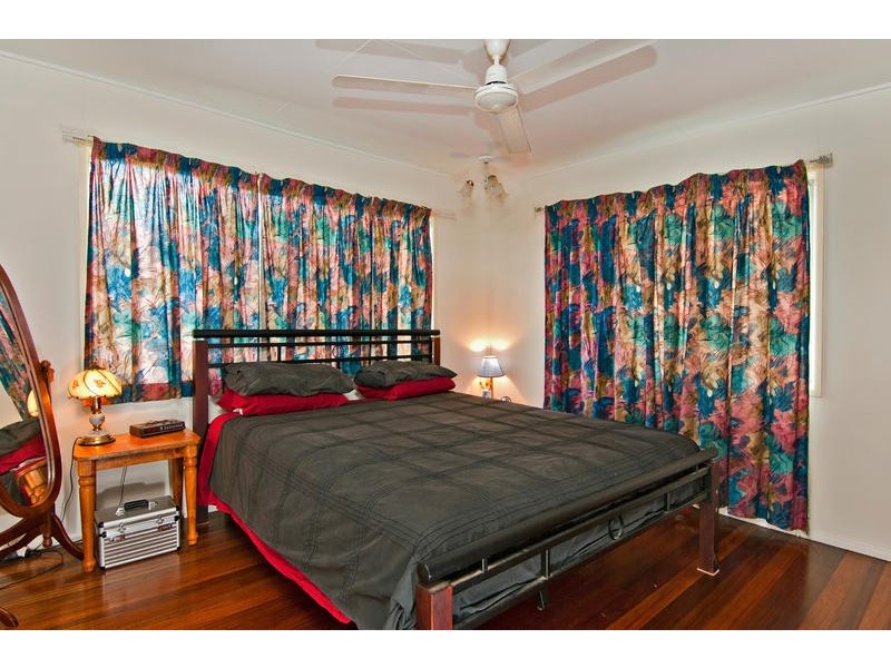 75  Macilwraith Street, Manoora QLD 4870