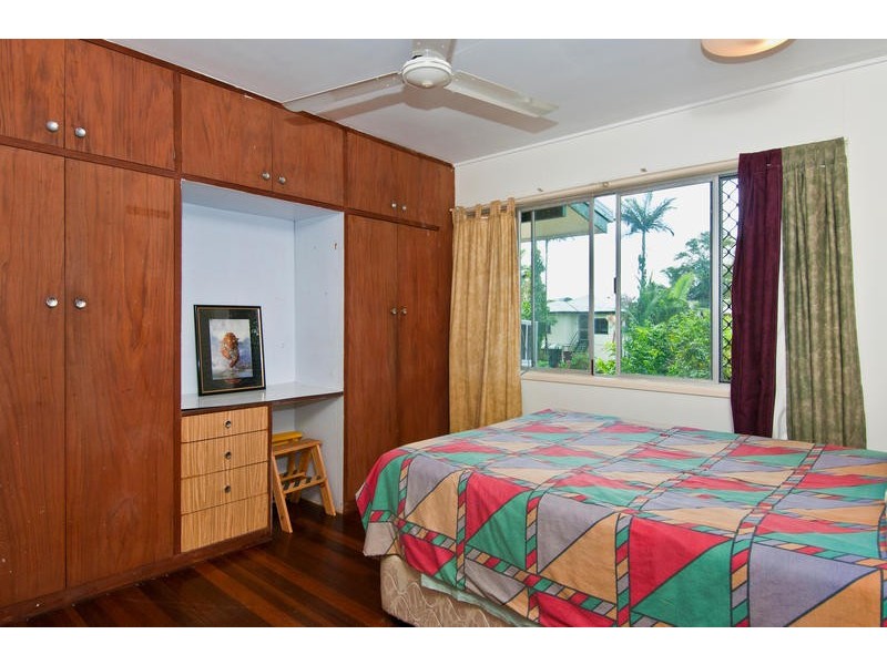 75  Macilwraith Street, Manoora QLD 4870