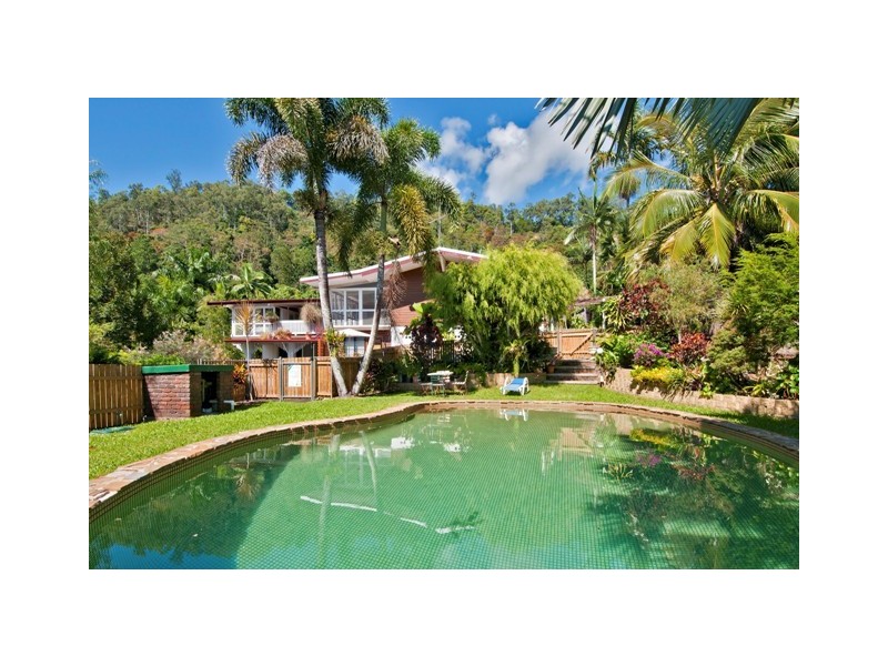 19-21 Brinsmead Terrace, Brinsmead QLD 4870