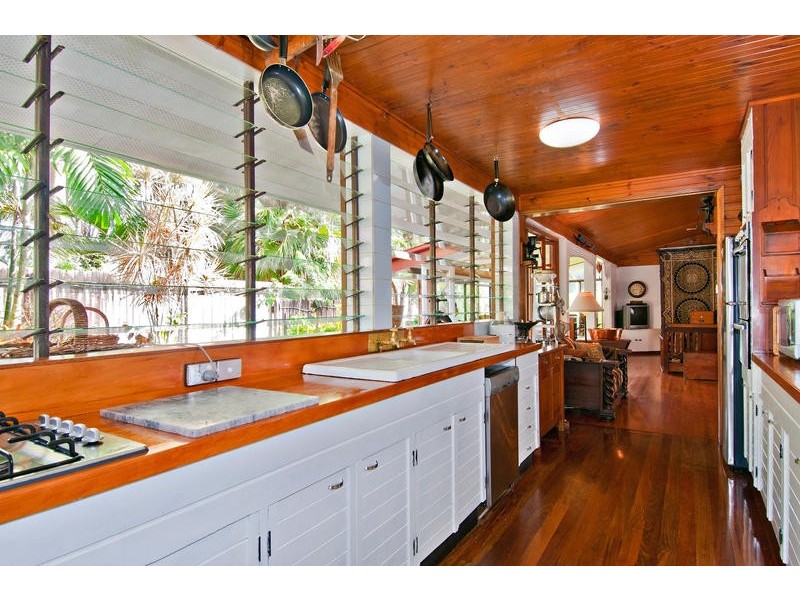 19-21 Brinsmead Terrace, Brinsmead QLD 4870