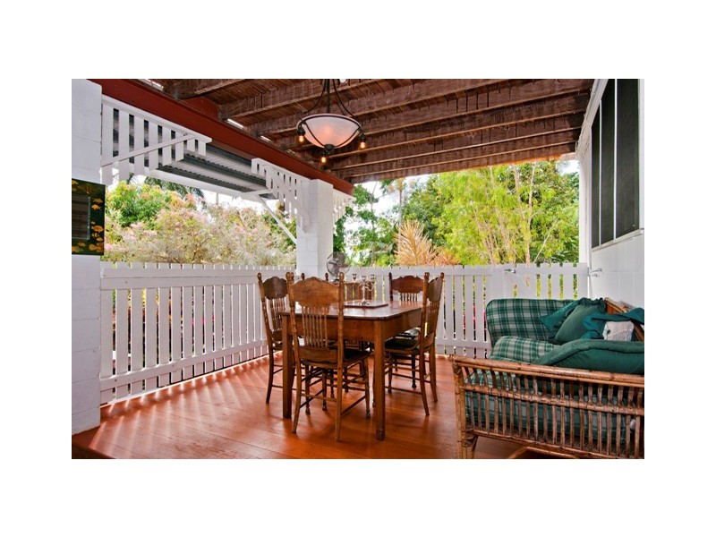 19-21 Brinsmead Terrace, Brinsmead QLD 4870