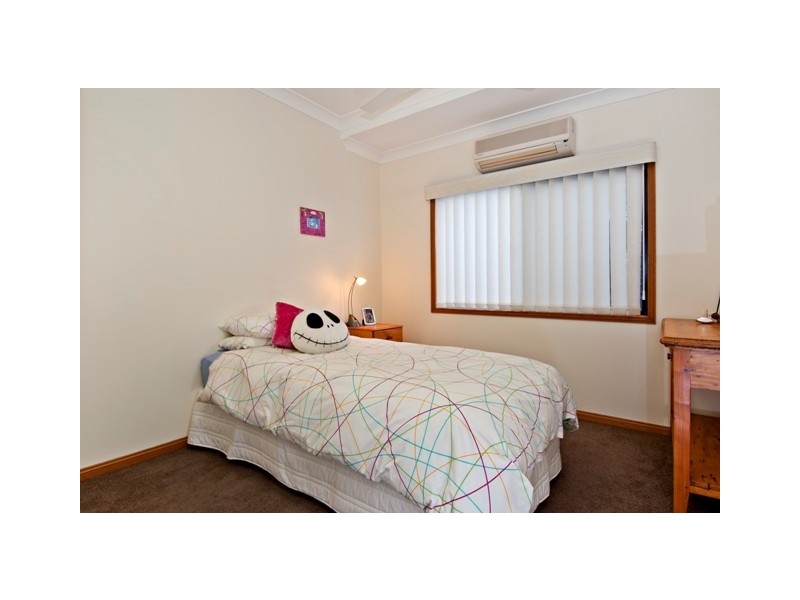 4 Mist Green Close, Brinsmead QLD 4870