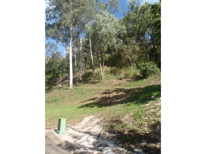 4 Michael Dwyer Close, Stratford QLD 4870