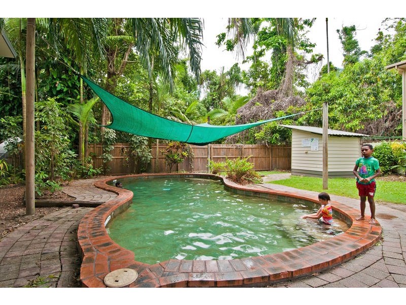 12/64 Pease St, Manoora QLD 4870