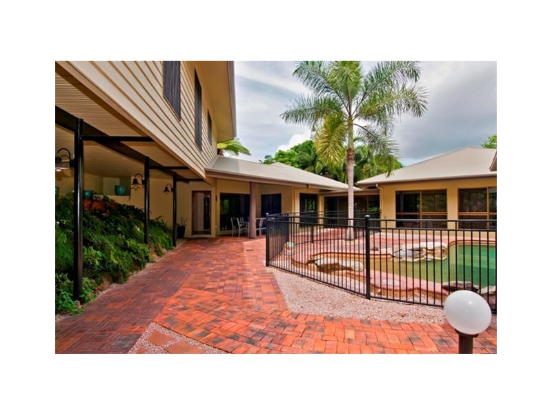 4  Creek Close, Bayview Heights QLD 4868