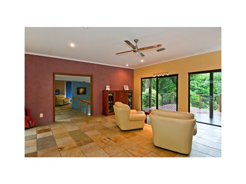 4  Creek Close, Bayview Heights QLD 4868