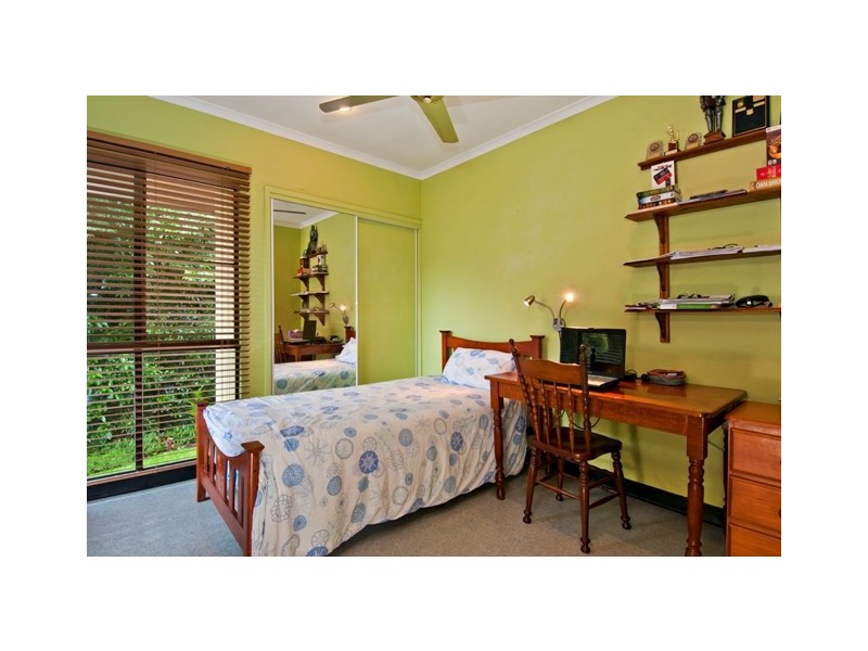 4  Creek Close, Bayview Heights QLD 4868