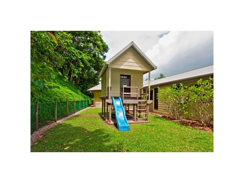 4  Creek Close, Bayview Heights QLD 4868