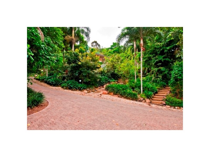 4  Creek Close, Bayview Heights QLD 4868