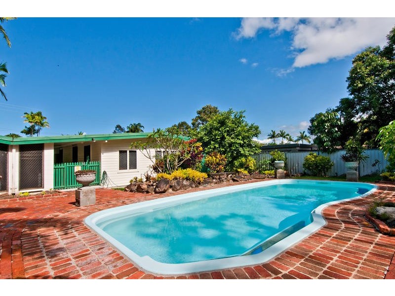 Whitfield QLD 4870