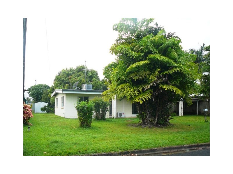 14 Mahogany, Manoora QLD 4870