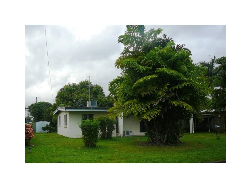 14 Mahogany, Manoora QLD 4870