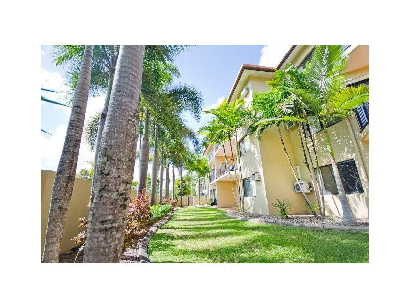 2/367 McLeod Street, Cairns QLD 4870