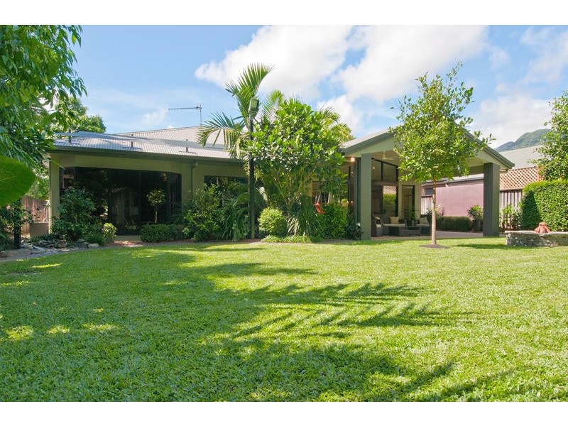 4  Red Peak Bvld, Caravonica QLD 4878