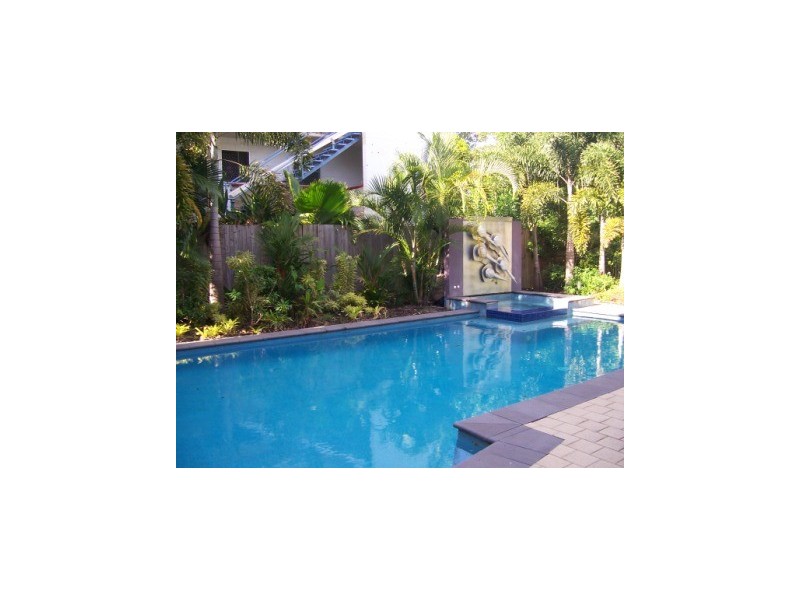 351 Lake Street, Cairns North QLD 4870