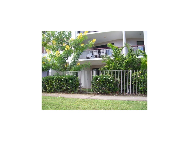 351 Lake Street, Cairns North QLD 4870