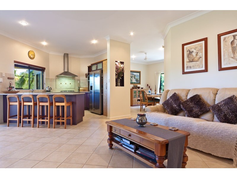 15 Oakblue Drive, Mount Sheridan QLD 4868