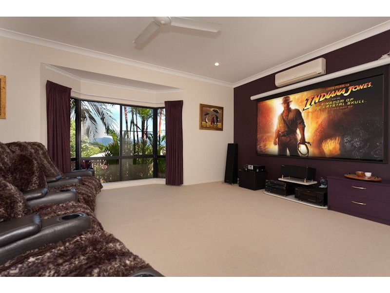 15 Oakblue Drive, Mount Sheridan QLD 4868