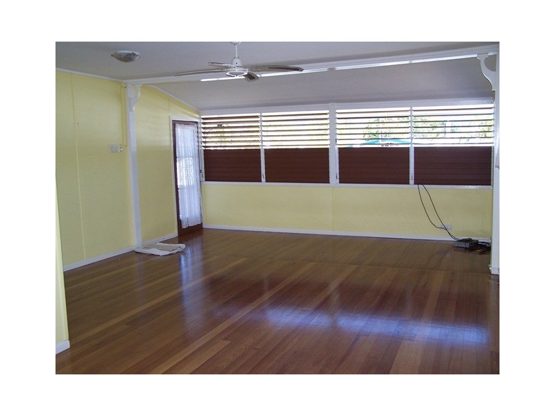 Manunda QLD 4870