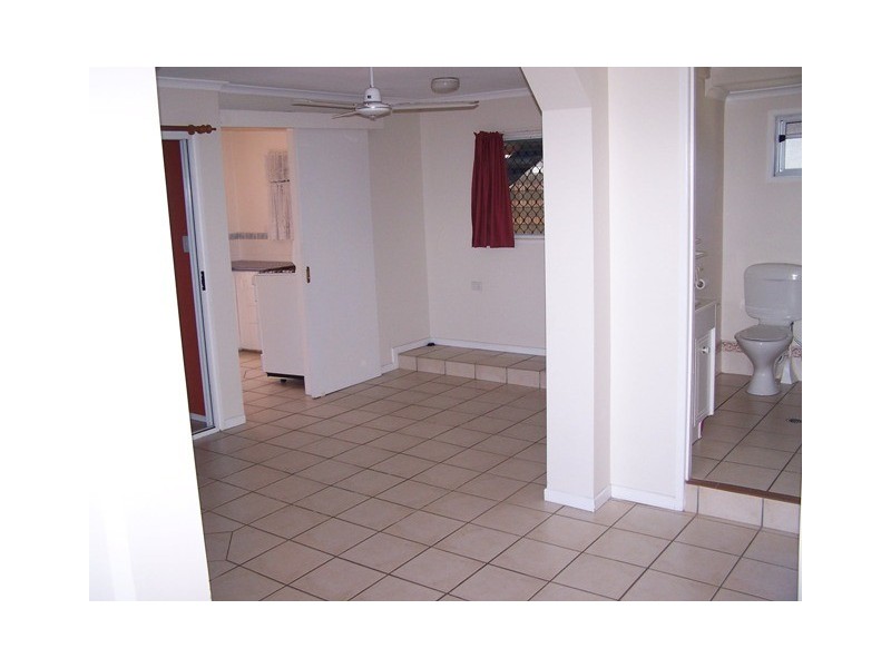 Manunda QLD 4870