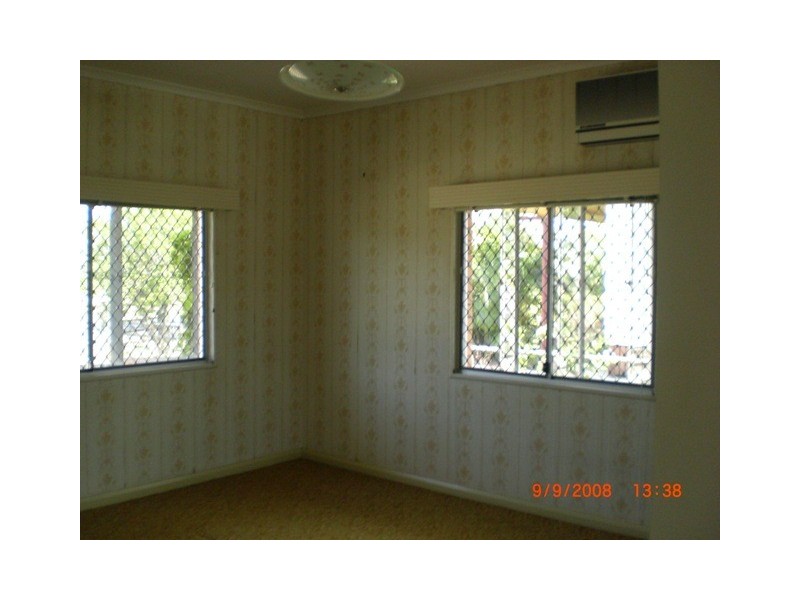 Westcourt QLD 4870