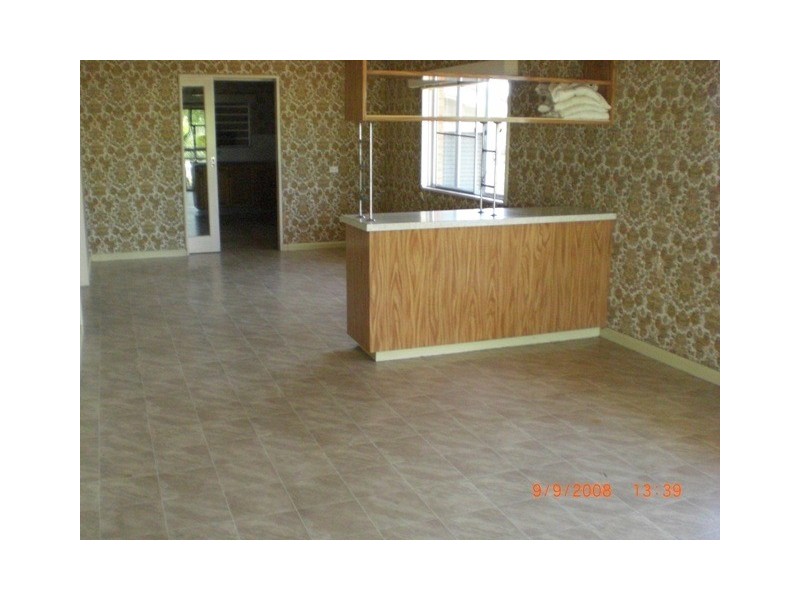 Westcourt QLD 4870