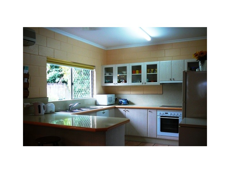 11 Windsor Close, Brinsmead QLD 4870