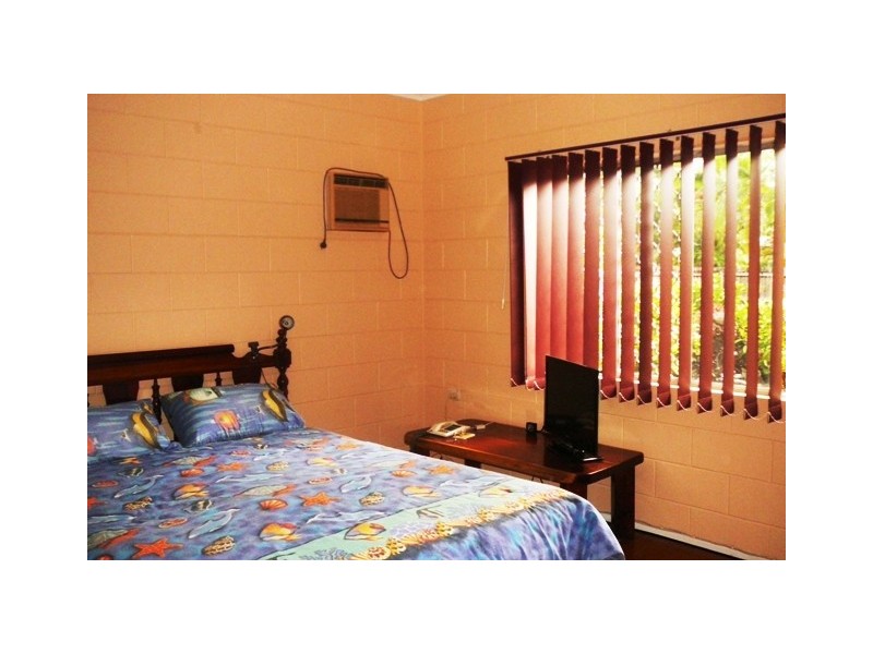 11 Windsor Close, Brinsmead QLD 4870