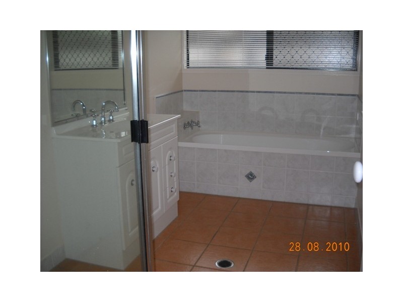 16 Greenford Close, Brinsmead QLD 4870