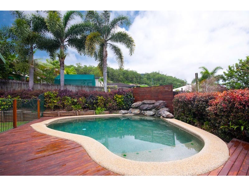 Bentley Park QLD 4869