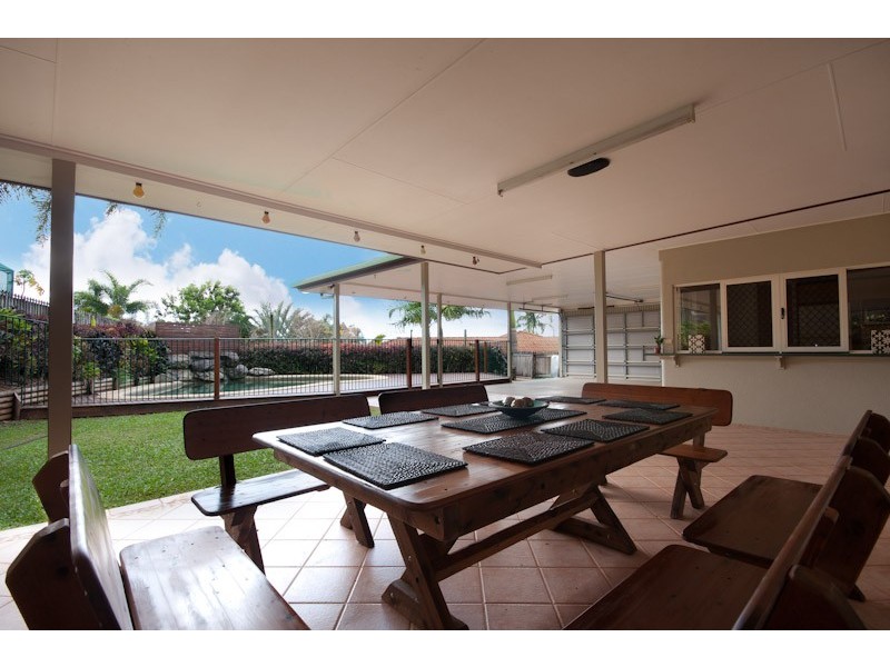 Bentley Park QLD 4869