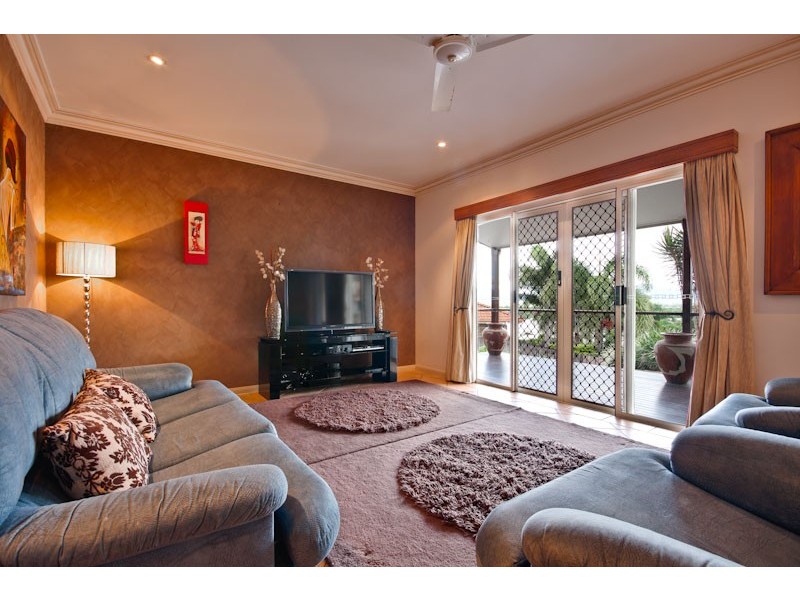 Bentley Park QLD 4869