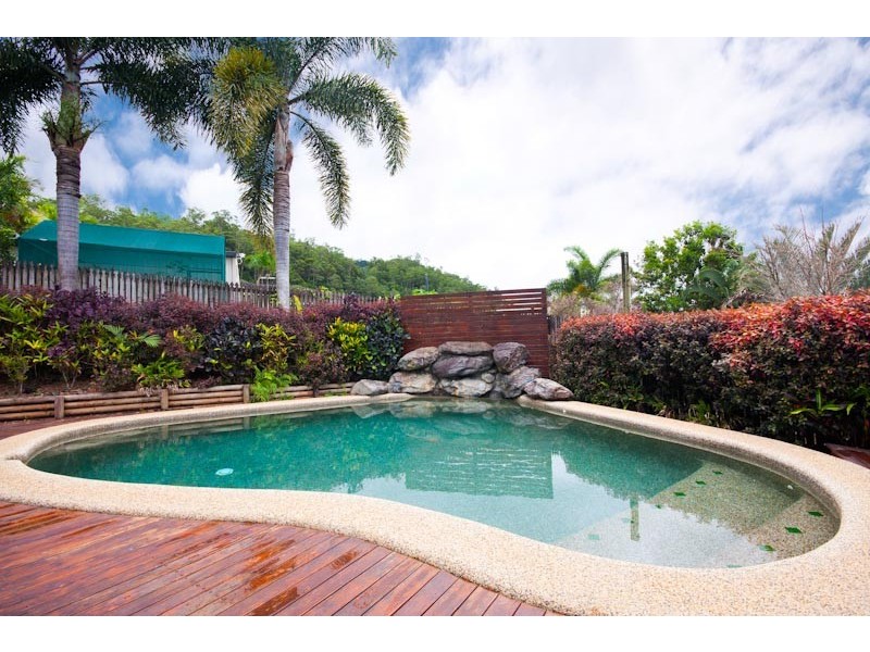 Bentley Park QLD 4869