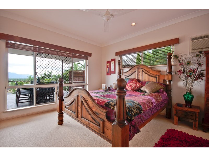 Bentley Park QLD 4869
