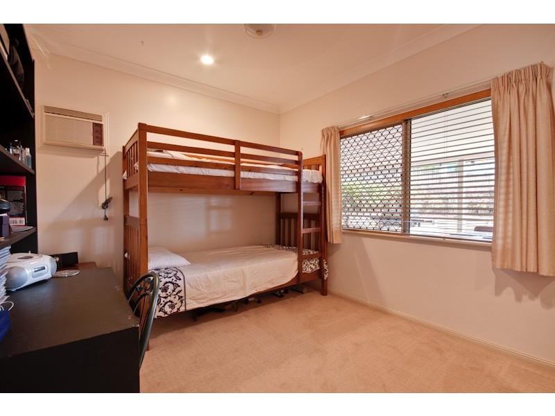 Bentley Park QLD 4869