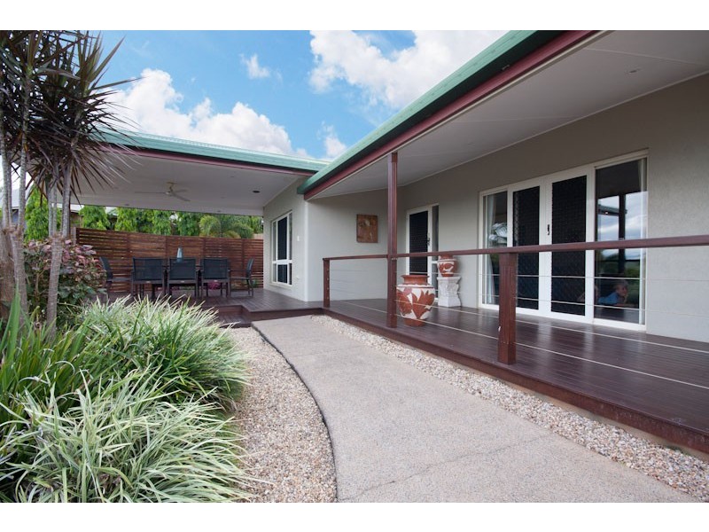 Bentley Park QLD 4869