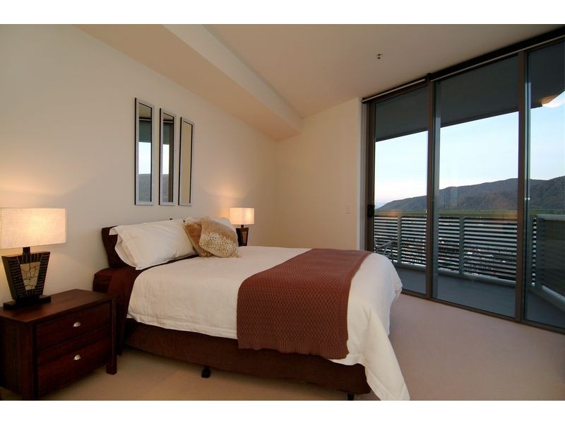 Cairns QLD 4870