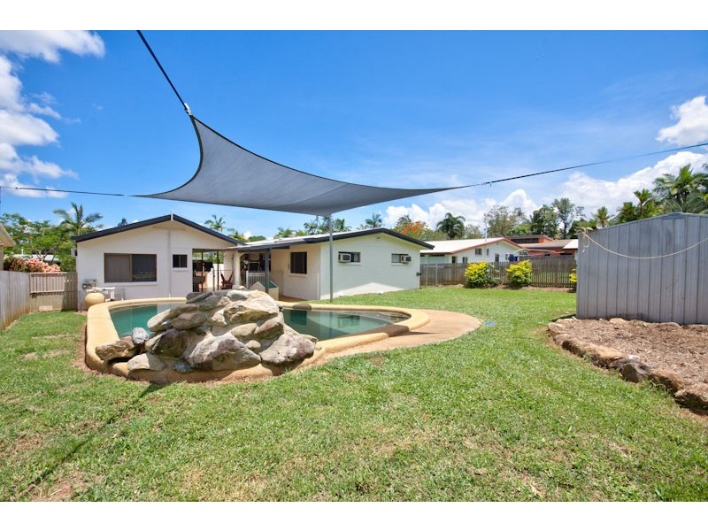 5 Mywee Street, Bayview Heights QLD 4868