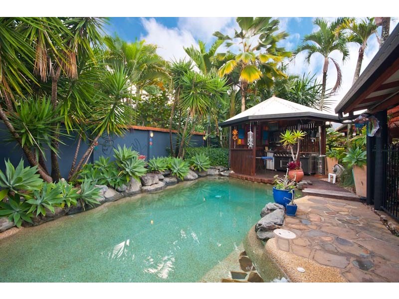 11 Mermaid Close, Bentley Park QLD 4869