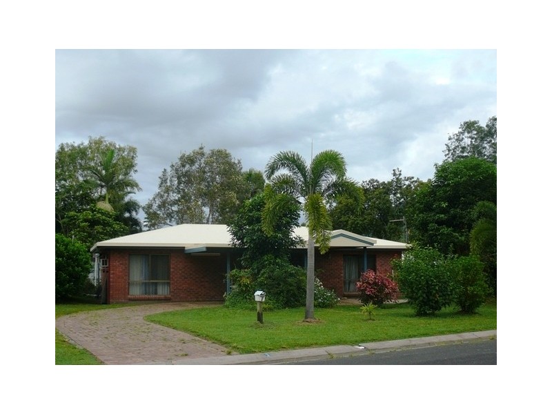 2  Hessels Close, Brinsmead QLD 4870