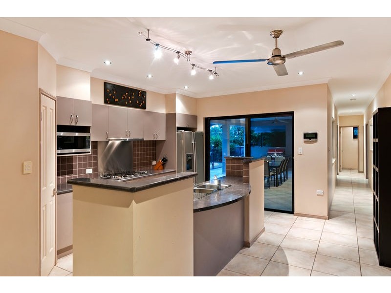 18 Bambusa Tce, Mount Sheridan QLD 4868