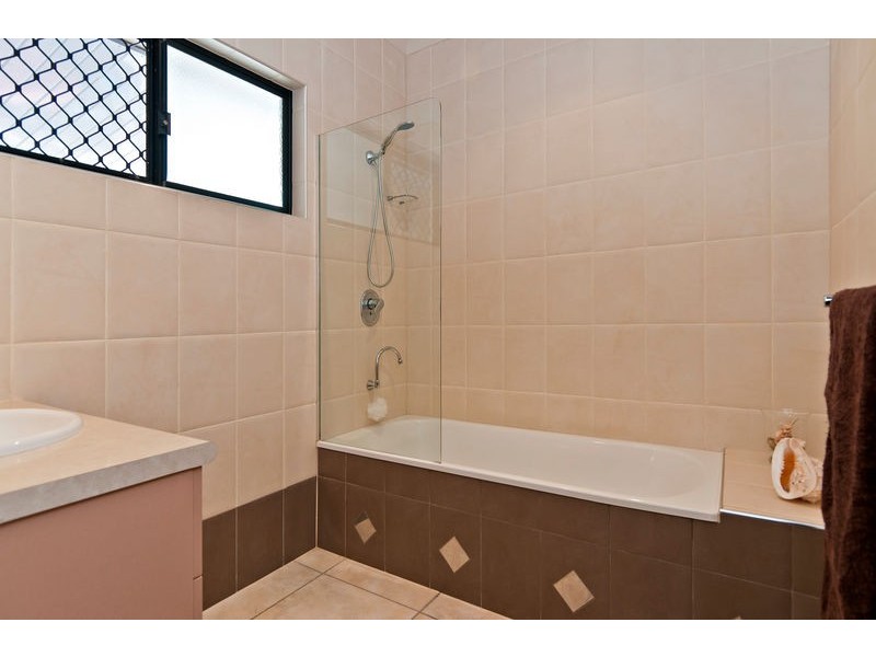 18 Bambusa Tce, Mount Sheridan QLD 4868