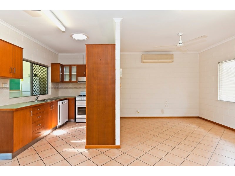 20 Dunbar Street, Mooroobool QLD 4870