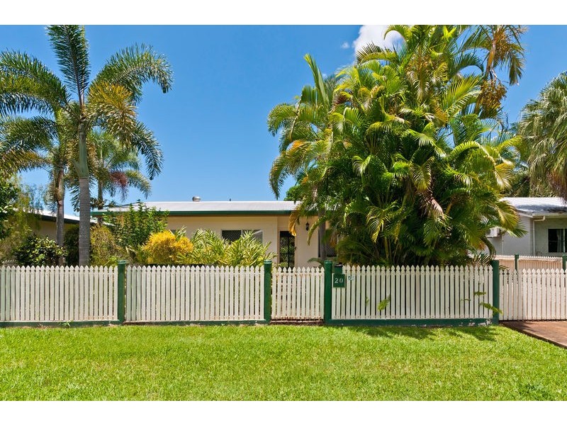 20 Dunbar Street, Mooroobool QLD 4870