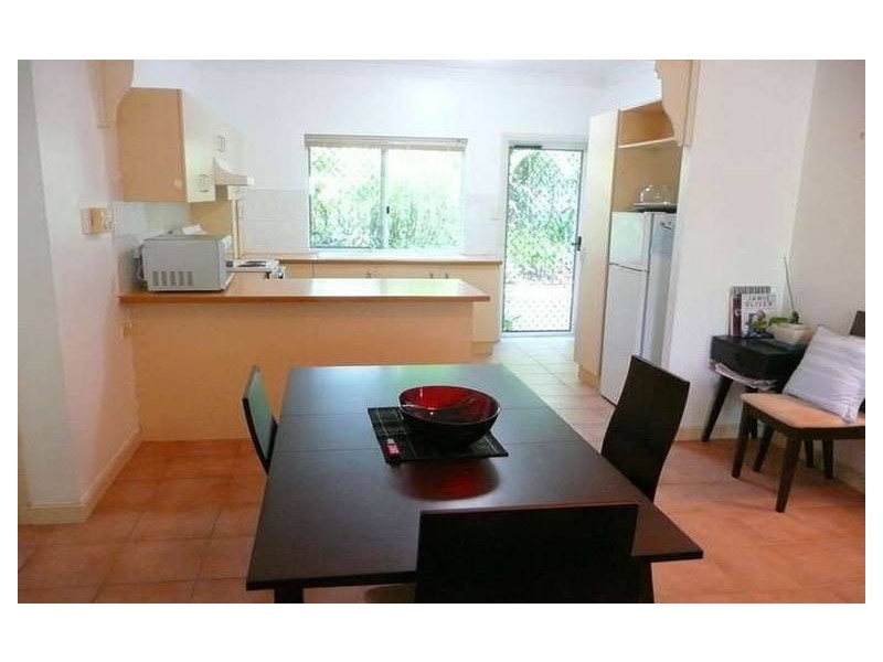 2/34 Springfield Crescent, Manoora QLD 4870