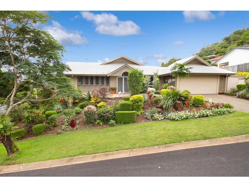 1 Rosemont Court, Mooroobool QLD 4870