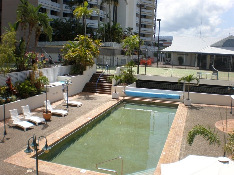 Cairns QLD 4870