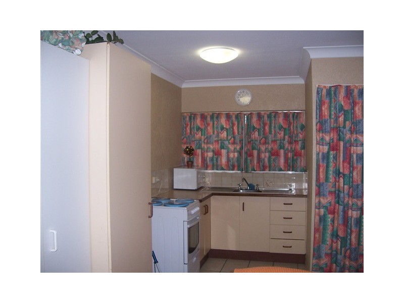 Westcourt QLD 4870