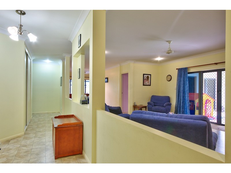 160 Timberlea Drive, Bentley Park QLD 4869