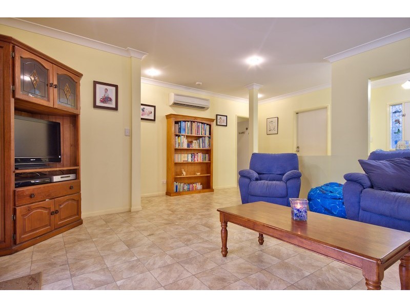 160 Timberlea Drive, Bentley Park QLD 4869